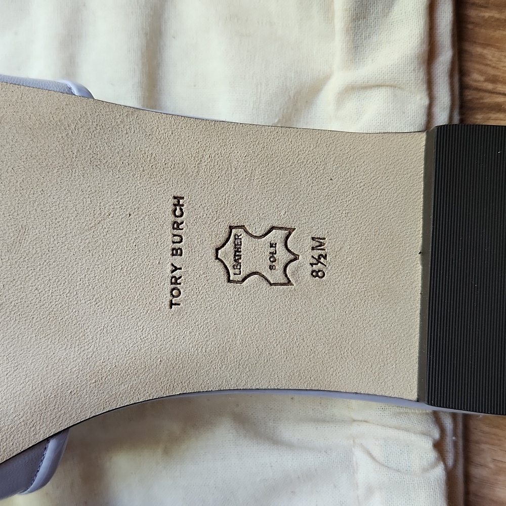 New Rare Tory Burch Eleanor Calfskin Medallion sandals/slides lavender size 8.5 - Picture 9 of 12